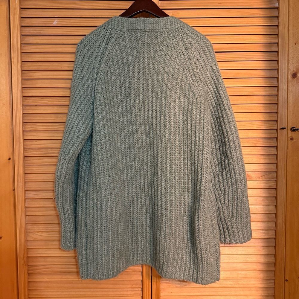 Vince Olive Alpaca Knit cardigan size medium - Picture 5 of 6